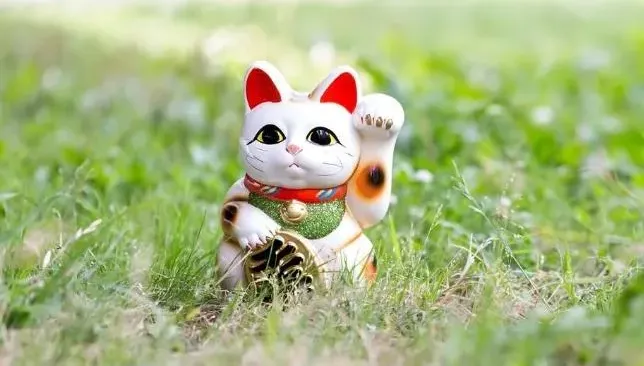 彩券行「招財貓」突然出拳　新北OL爽中100萬！