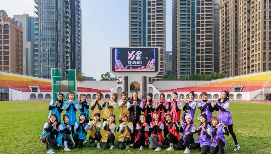 《炸裂吧！女孩》梓梓當媽？認壓力大到「夢裡罵髒話」…親吐心境：背後辛酸很多