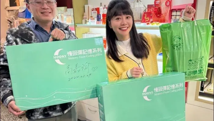 高嘉瑜除夕做生意！基隆老家百貨行一日店長「2小時業績曝」