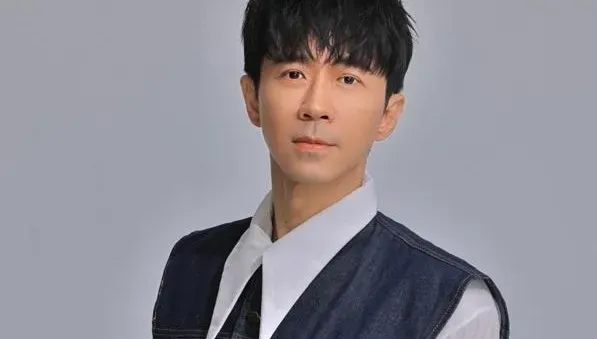 光良過年返家鄉大馬卻成「大路癡」　為新年計畫順利盼「身體健康」