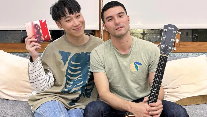 鳳小岳為癌末歌迷錄音打氣　自彈自唱〈給你〉坦言：心情複雜