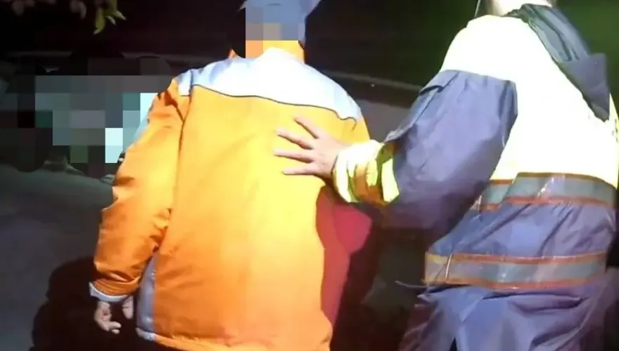 影/台東8旬翁初二夜搞失蹤「怕被罵」　池上警寒夜尋人半小時助團圓