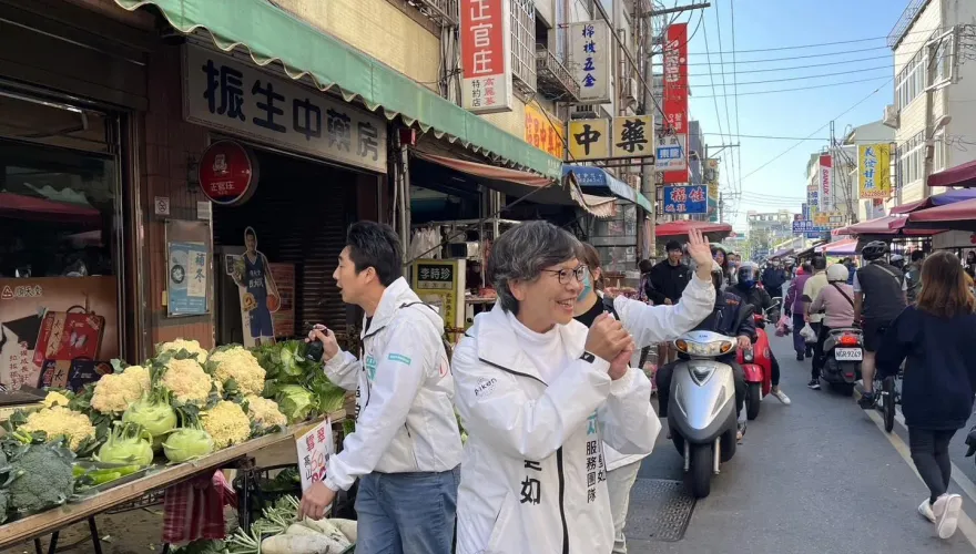 影/揭蔡壁如當市政顧問內幕　前藍委大讚：盧秀燕非常聰明