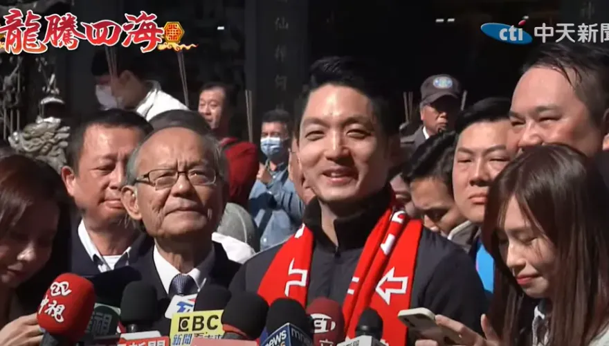 影/求生欲極強！被問怎樣過「初五情人節」 蔣萬安1句話神回