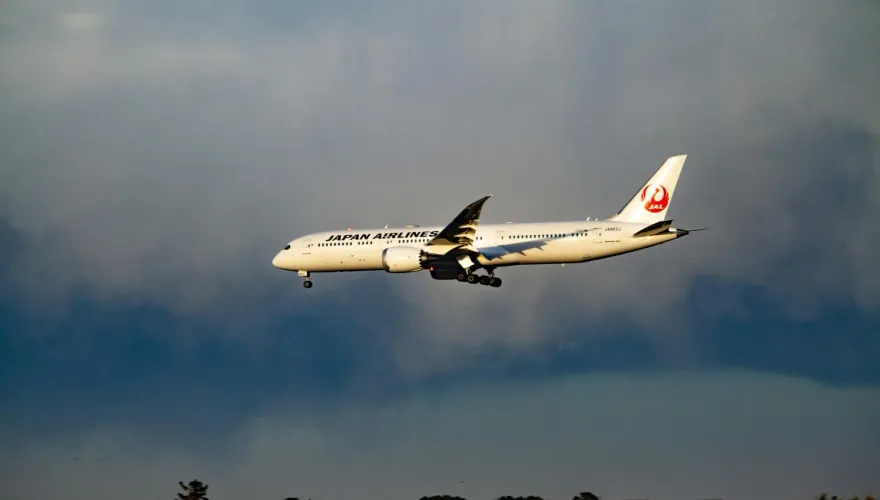 日航客機又傳在美誤入跑道「害達美班機重飛」　國交省突擊總部搜查