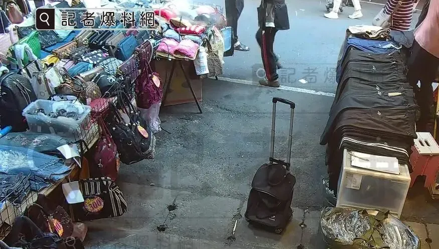 影/板橋福德街菜市場驚傳意外　攤販「電暖熱水袋」突爆炸驚險瞬間曝