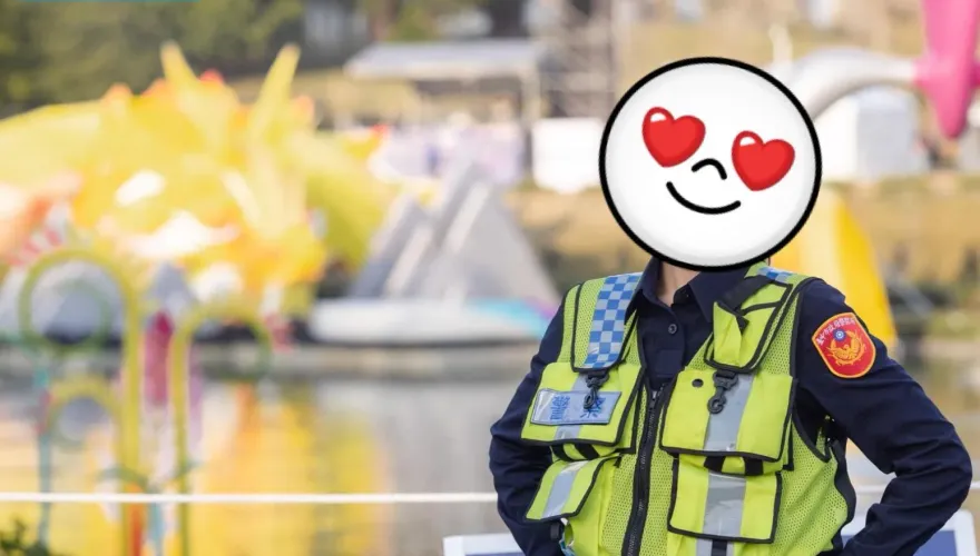 台中燈會「正妹女警」神似韓國女星秀賢！　網跪求IG：戀愛了
