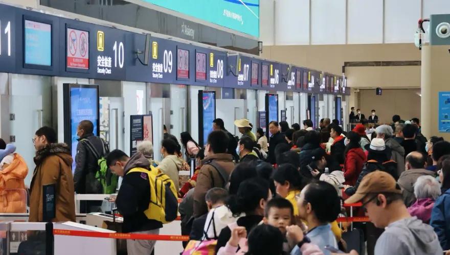 1家5口三亞飛回新疆要44萬？陸春節8天境內遊4.74億人次出遊