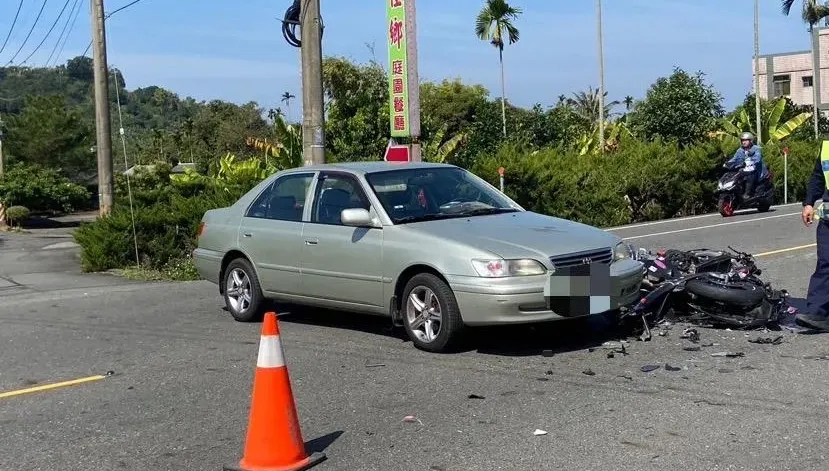 影/魂斷台3線！嘉義轎車小路突竄出　重機男撞噴「顱內出血」亡