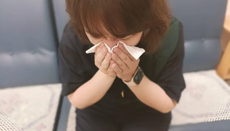 別不理喉嚨痛！一驗得A流一天內惡化　醫一照：不理恐有窒息風險