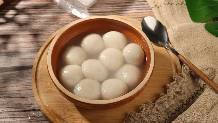 糖友狂嗑湯圓配紅豆湯「血糖飆400」急注射胰島素救命