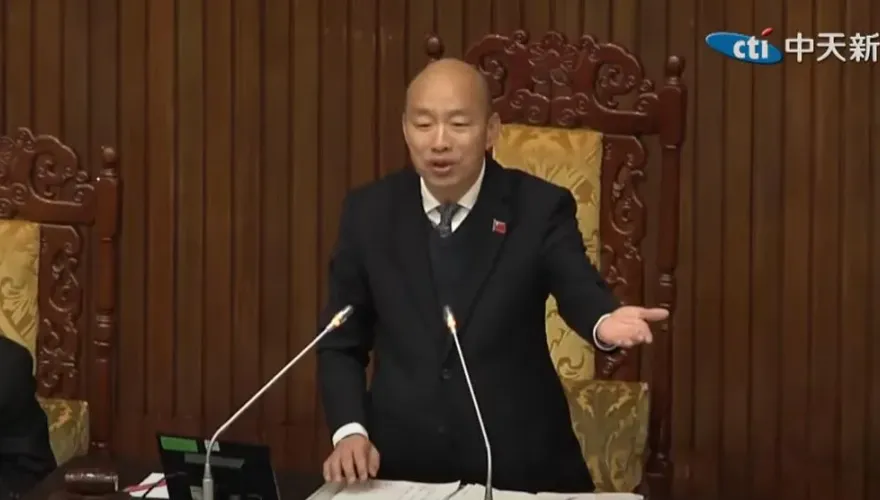 徐巧芯轟陳建仁「參加百萬小學堂？」韓國瑜神化解：祝鍾佳濱委員生日快樂