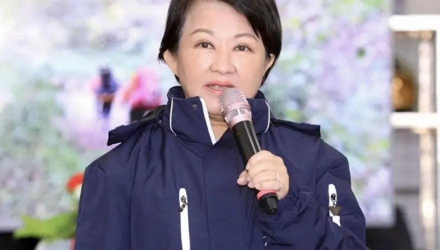 台中連放2天颱風假！盧秀燕臉書狂湧「總統好」 網加碼喊：最美市長再放1天更漂亮