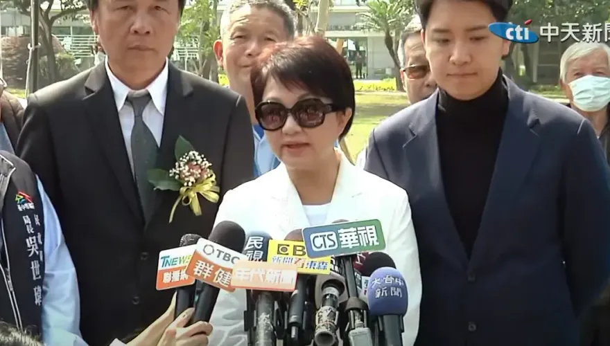 林右昌批台中賣地卻搞錯數據急道歉！盧秀燕：用愛包容