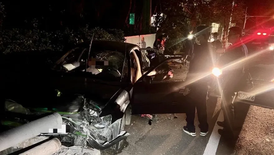 快訊/高雄驚傳槍響！縱火案嫌犯拒捕開車衝撞　警連開8槍還擊逮人