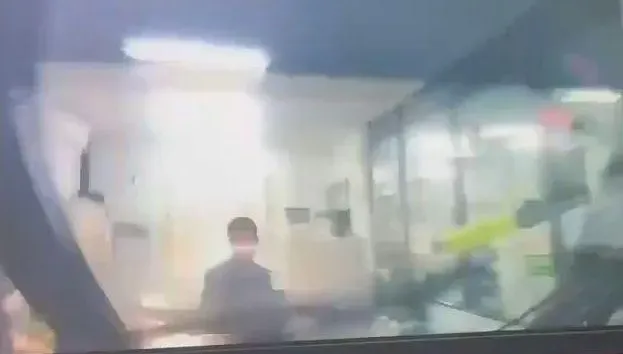 基隆警殉職/撞進派出所前竟先打開行車紀錄器！偷貨車害2命狂男詭異行為曝