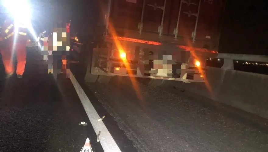 國1新營段拖吊司機處理拋錨車　慘遭聯結車猛撞「頭部重創」慘死