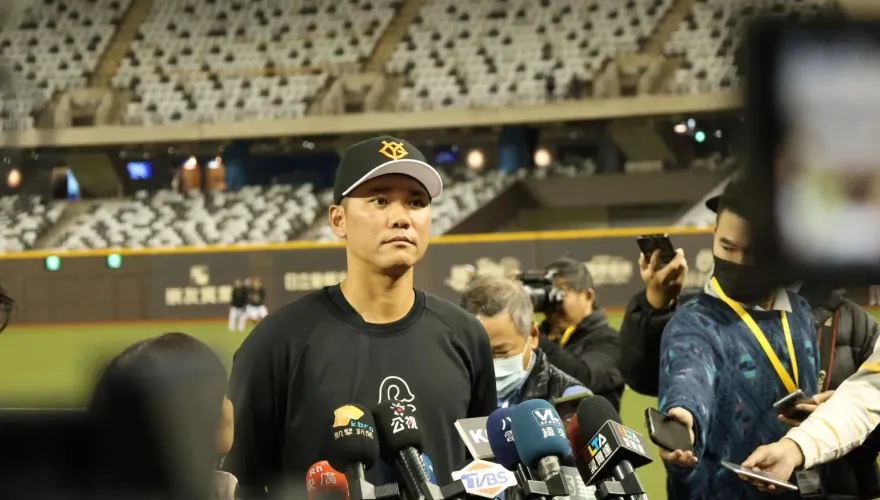 讀賣巨人來台/坂本勇人看大巨蛋　外觀普通「走進一看才發現...」