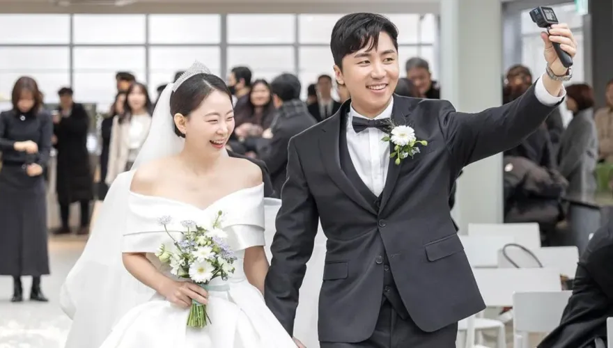 韓YTR「肌肉山山」結婚了！　甜曬婚紗照曝重大決定：在台生活