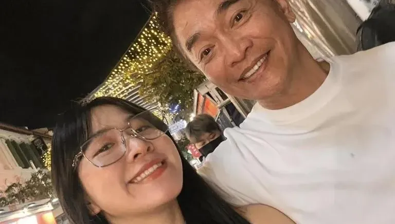 曾誇「三姊妹裡最美」！吳宗憲神祕3女兒亮相　網驚：看起來好像