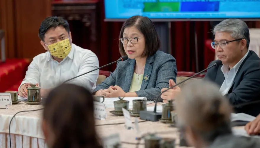 管碧玲「刪除軍公教年終慰問金」黑歷史遭起底！　媒體人轟蔡政府：根本羞辱海巡署