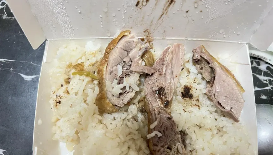 新竹鴨肉飯3塊肉要130元！全網批離譜　老闆現身喊冤：請秀外送單據