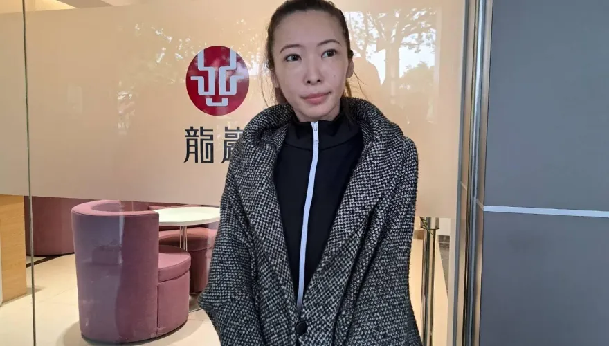 Makiyo現身靈堂！曝小S現況「一直在擦眼淚」　看到許慶祥遺照就心痛