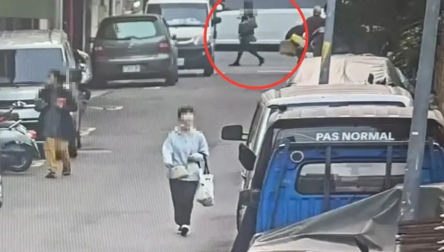 影/影片曝光！北市護校門口男扮女裝　戴假髮穿制服警追查身分