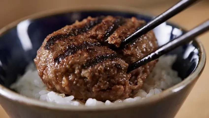 日本人氣漢堡排回歸！　「挽肉と米」台北華山店3/12全新開幕
