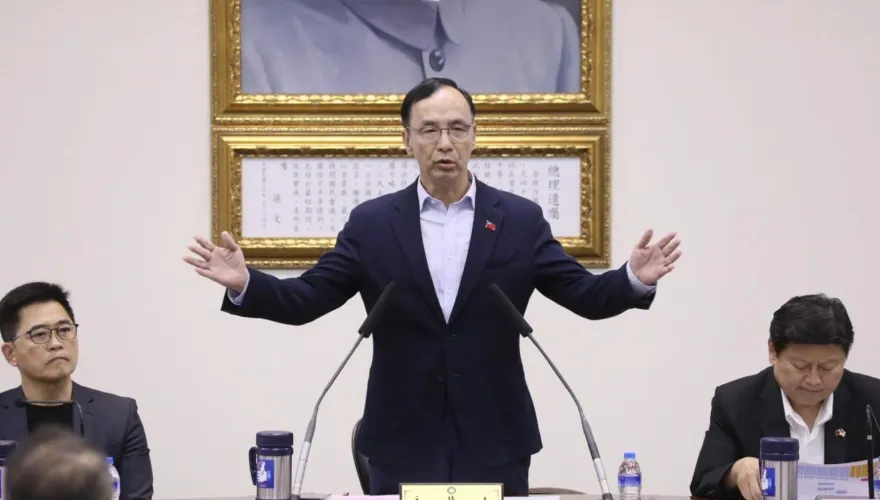 揮刀黃復興黨部引爆基層反彈 　沈富雄逆風挺朱立倫：做對了！