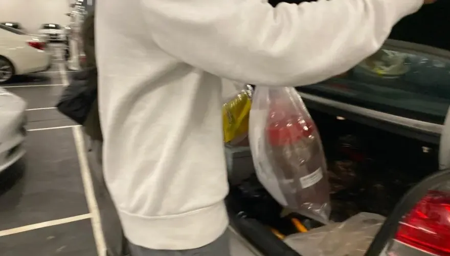 搬家沒帶走!港房客留「兩罐男嬰屍」嚇壞清潔工　警證「24至30週」涉案情侶明聆訊