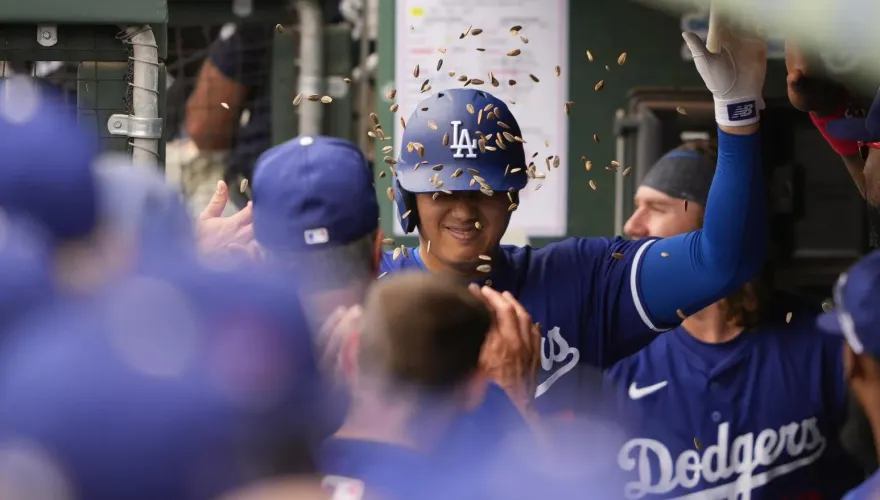 影/大棒一揮球就出牆！大谷翔平開轟春訓打擊率破5成　總教練笑了