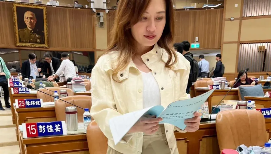 跑攤慘遭性騷「拉手強吻」！新北議員張嘉玲怒提告　牙醫妻：老公酒醒很後悔