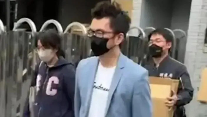 蘇丹紅李彥廷極高調！炫擁16間電梯套房　買名牌皮夾+13萬自行車