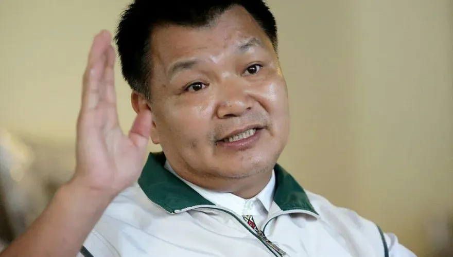 李文忠閃辭國防院執行長遭週刊抹黃　妻親上火線嗆辣回應