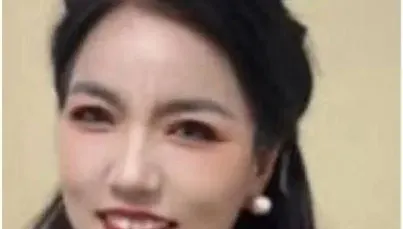 50歲舍監阿姨變美魔女！　女大生超強爆改「她開心自拍3連發」