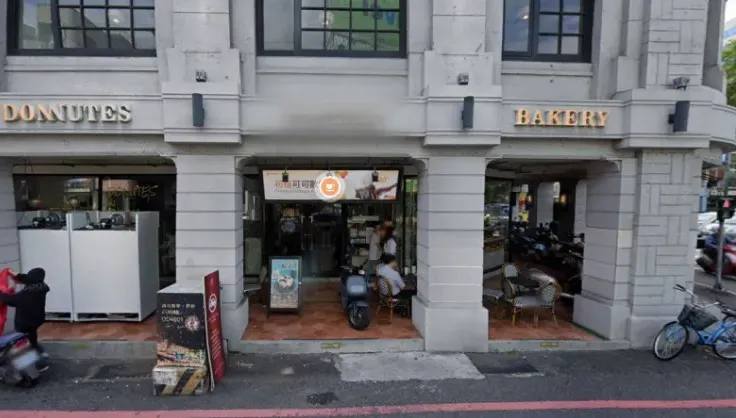 獨居老人悲歌！台南「常客阿伯」開店待到打烊　露天咖啡位坐著離世