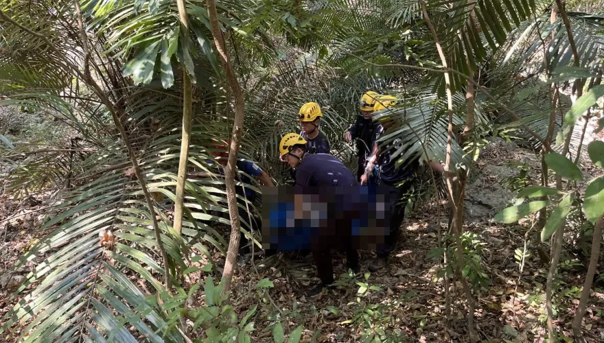 影/高雄柴山驚見男屍！家屬急尋84歲失智翁　警消徹夜搜山疑跌落邊坡亡