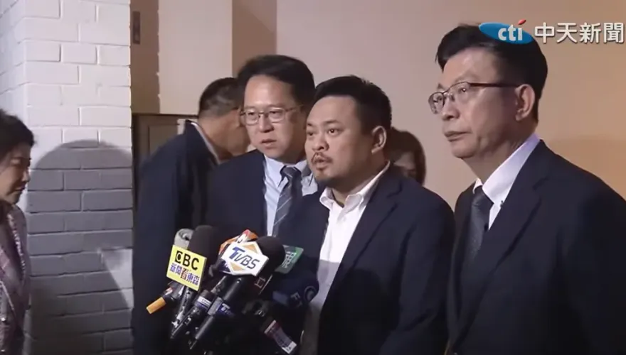 洪申翰「衝」到議場也沒趕上？真有人實測「走」一趟：3分鐘一定到