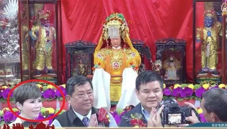 白沙屯媽祖/詹雅雯、王彩樺現身！吳鳳帶愛妻參與「媽祖婆改變我人生」