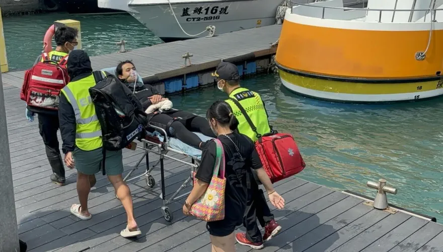 快訊/自由潛水意外！屏東50米深恆重雙蹼下潛　29歲男「肺部氣壓傷」