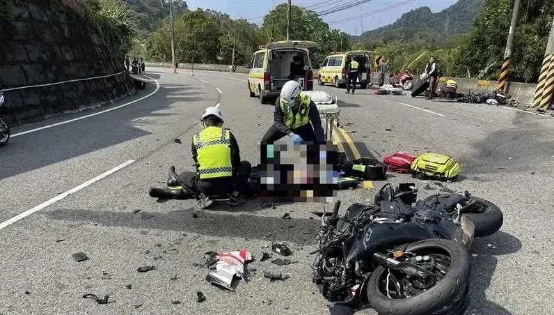 快訊/苗栗重機對撞1死1重傷！美髮師過彎逆向撞上大學生斃命