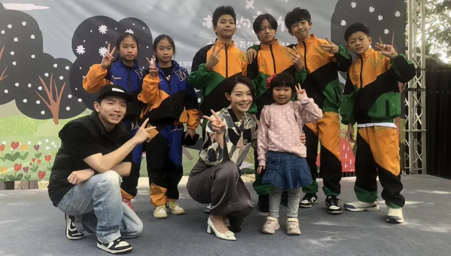 竹市十八尖山百年慶賞花活動登場！　竹市長與市民賞花踏青共遊大自然