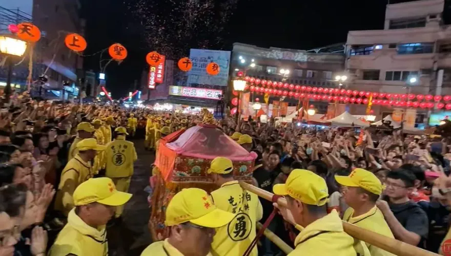 白沙屯媽祖/天氣回暖！進香小心中暑　醫：每小時應喝600C.C.水