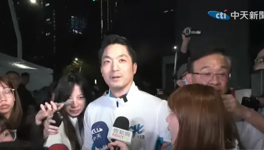 影/蔣萬安不忍了！遭糾纏台智光案、李四川受辱　15字回應酸爆柯文哲