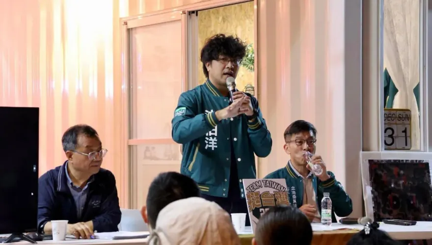 民進黨帶風向扯到爆！沈伯洋定調林智堅論文門是「大陸介選」　網炸鍋怒嗆2字