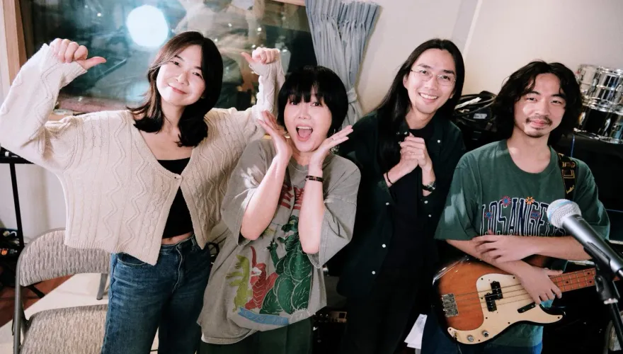 初登大港開唱！苗可麗合體百合花「雙金對決」舞台　放話：唱錯直接開罵