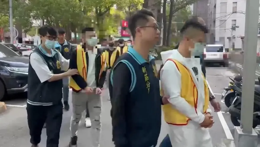 影/黑幫大哥推筒子被設局詐賭　怒擄5人凌虐逼簽百萬本票遭逮