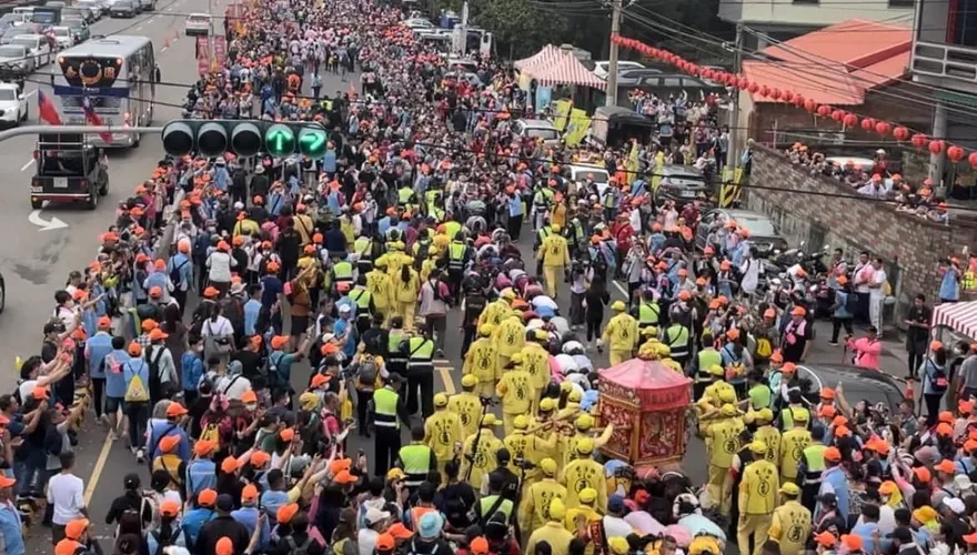 白沙屯媽祖/下午就回宮！媽祖婆最後一哩路萬人緊跟　空拍圖曝光太震撼
