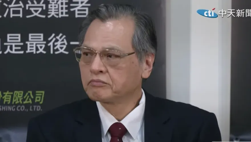 余正煌不忍了！發聲明踢爆「陳明通偷渡論文手段」　網驚：這鍋豬腳太臭了